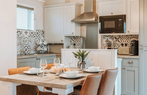 Bridgnorth Ski Chalet | 1 bedroom accommodation in Bridgnorth