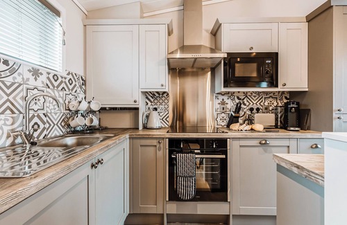 Bridgnorth Ski Chalet | 1 bedroom accommodation in Bridgnorth