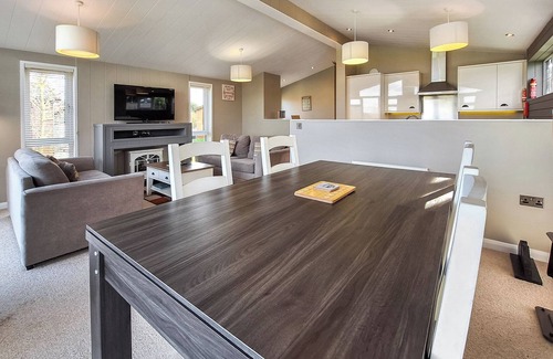 Raywell Ski Chalet | 1 bedroom accommodation in Raywell, Beverley