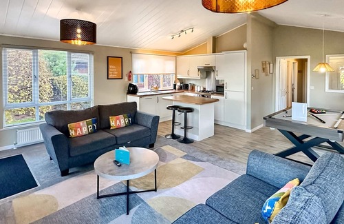 Raywell Ski Chalet | 1 bedroom accommodation in Raywell, Beverley