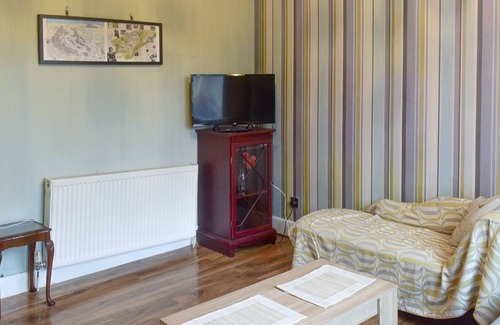 Broxburn Cottage | 1 bedroom accommodation in Broxburn, near Edinburgh