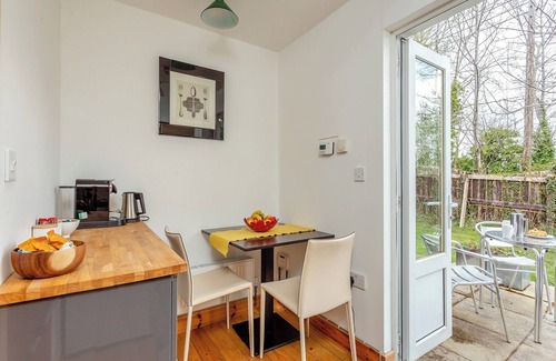 Kirkhill Cottage | 1 bedroom accommodation in Kirkhill, near Inverness