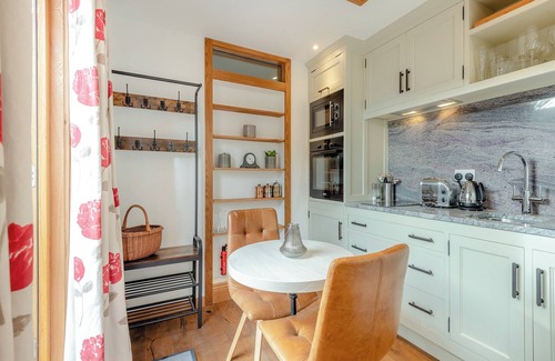 New Forest District Cottage | 1 bedroom accommodation in Marchwood