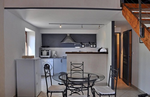 Bessas House | 1 bedroom accommodation in Bessas