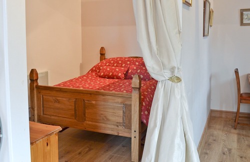 Ashover Cottage | 1 bedroom accommodation in Stretton, near Alfreton