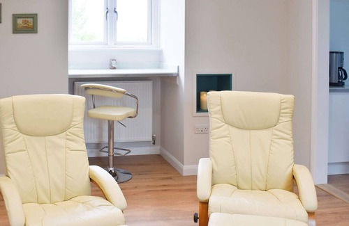 Bures Cottage | 1 bedroom accommodation in Bures