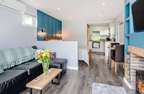 Girvan Cottage | 1 bedroom accommodation in Girvan