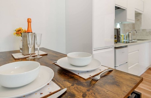Louth Cottage | 1 bedroom accommodation in Louth
