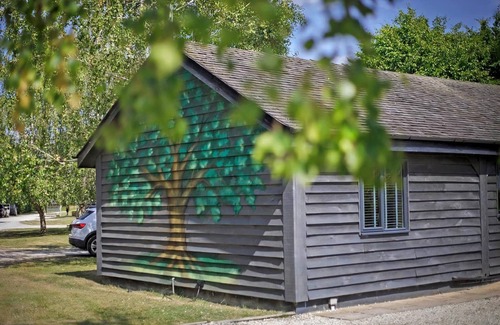 Selby Ski Chalet | 1 bedroom accommodation in South Duffield, Nr York