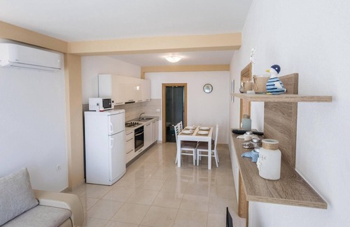 Komarna Apartment | 1 bedroom amazing apartment in Komarna
