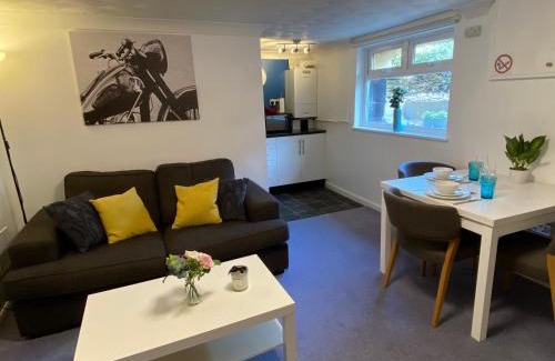 Huntingdon Apartment | 1 bedroom apartment with own entrance and parking space