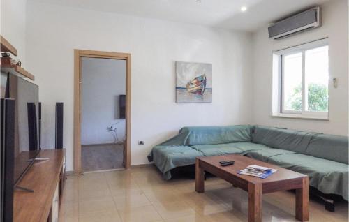 Zvekovica Apartment | 1 Bedroom Beautiful Apartment In Cavtat