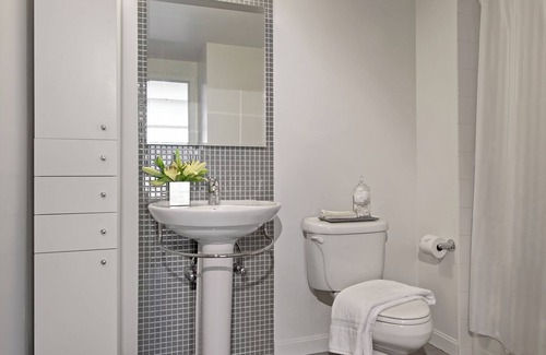 Cambridgeport Apartment | 1 Bedroom Close to MIT/Harvard with Views