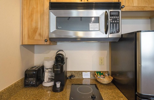 Crested Butte Apartment | 1 Bedroom Condo inside of Grand Lodge hotel at base of ski lifts Crested Butte