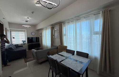 Ermita Condo | 1 Bedroom Condo in 8 Adriatico Manila