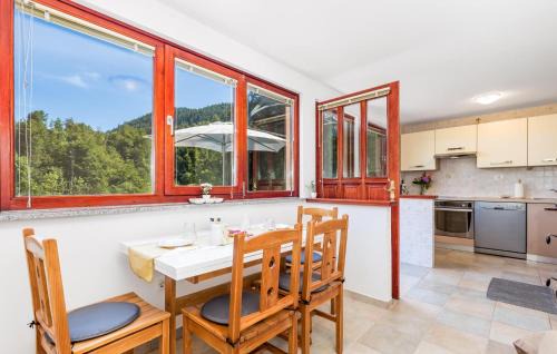 Mrzla Vodica Apartment | 1 Bedroom Cozy Apartment In Lokve