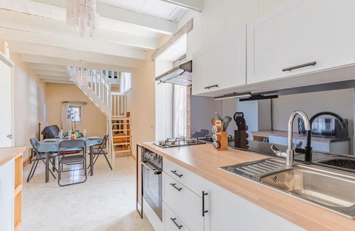 Avanton House | 1 bedroom cozy home in Avanton