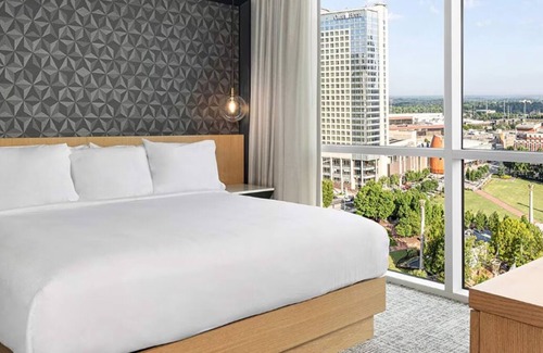 Atlanta University Center Resort | 1 Bedroom Deluxe at Wyndham Atlanta - In the Heart of Downtown!
