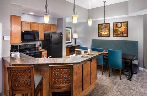 Sevierville Condo | 1 Bedroom Deluxe Condo, Pool View, Sleeps 4, Waterpark, Great Smokies Lodge!