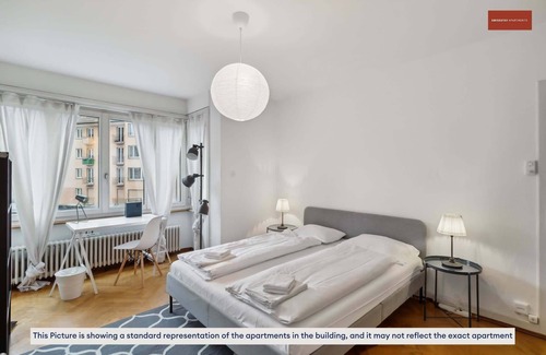 Wiedikon Apartment | 1-Bedroom Gem, Just 17 Mins from Zurich Center