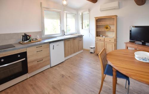 Caromb House | 1 Bedroom Gorgeous Home In Caromb