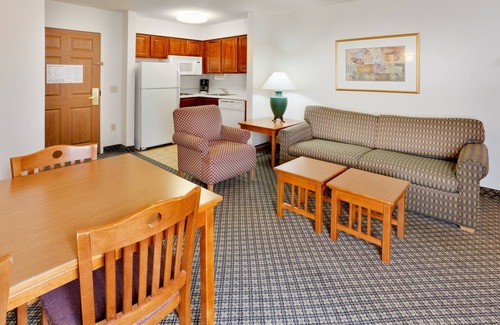 Allentown Condo | 1-Bedroom | Great Location | Pool, Hot Tub Access