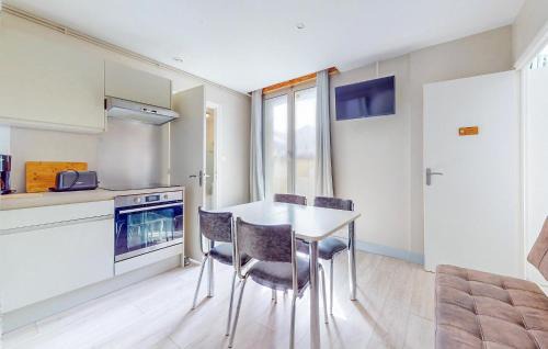 Stella-Plage Apartment | 1 Bedroom Lovely Apartment In Cucq