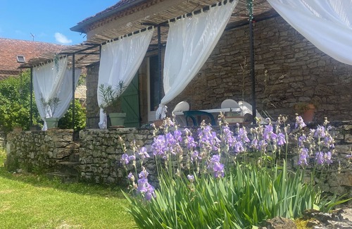 Figeac House | 1 bedroom private vacation home in figeac