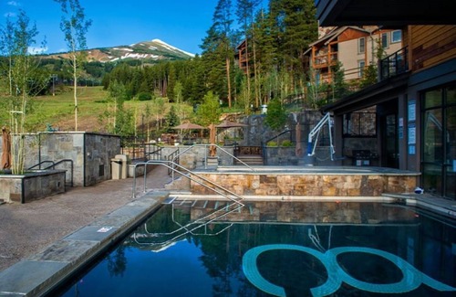 Breckenridge Apartment | 1 Bedroom Suite, Mountain resort amenities with gondola & shuttle access to town
