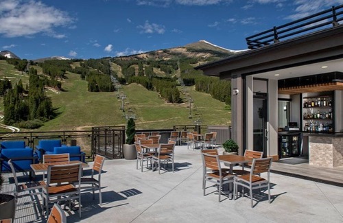Breckenridge Apartment | 1 Bedroom Suite, Mountain resort amenities with gondola & shuttle access to town