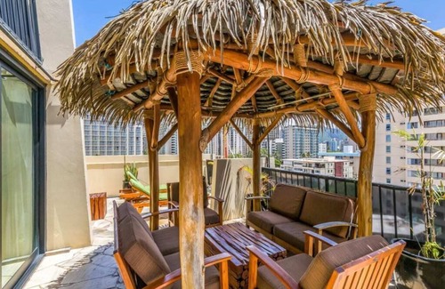Waikiki Condo | 1 Bedroom Tiki Terrace Suite - Bamboo Waikīkī Hotel #904