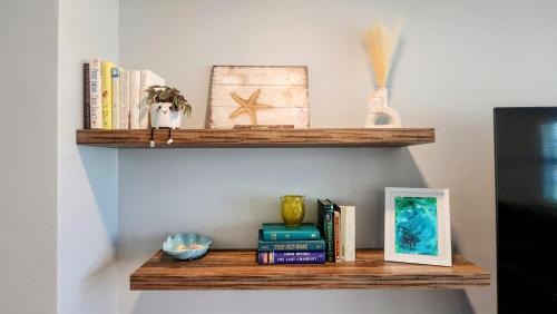 Laguna Shores House | 1 Block To Beach - Fully Upgraded Spacious & Quiet