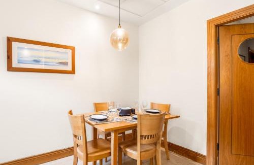 Clifden Apartment | 1 Chapel Lane House Clifden