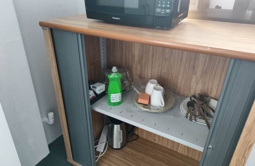 Auckland Apartment | 1 Double 1 Single 2 Sofa Beds Suite 2