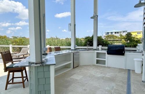 Long Beach House | 1 Emerald of the Seas