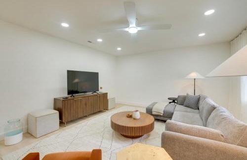 Gainesville House | 1 Mi to Ben Hill Griffin Stadium Home with Patio!