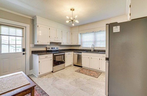 Greer House | 1 Mi to Downtown Greer: Family Home w/Gazebo!