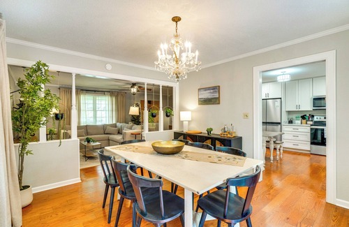 Clinton House | 1 Mi to Dtwn: Quiet Retreat w/Yard in Clinton