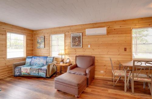 Greers Ferry House | 1 Mi to Greers Ferry Lake Cabin with Pool Access