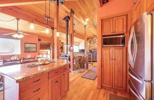 Lake Forest House | 1 Mi to Lake Tahoe: Home w/Hot Tub & Decks