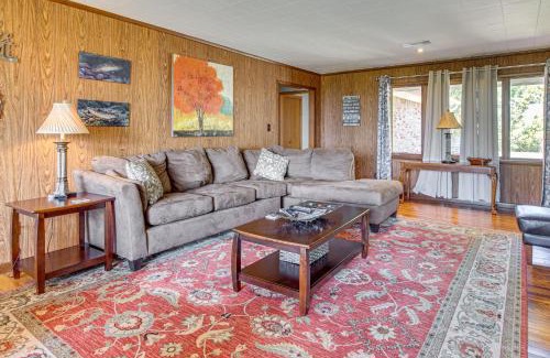 Mountain Home House | 1 Mi to Norfolk Lake! Anglers Escape with Mtn Views