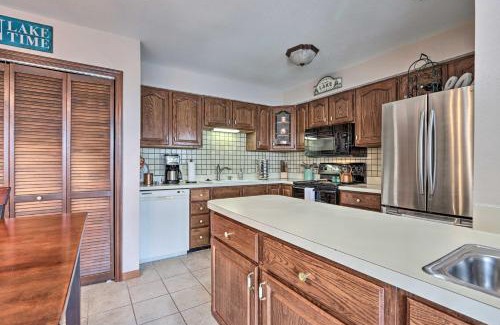 Osage Beach Apartment | 1 Mi to Shops and Dining Idyllic Lakeside Getaway!