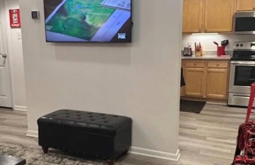 Athens Apartment | 1 mile to Sanford Stadium!