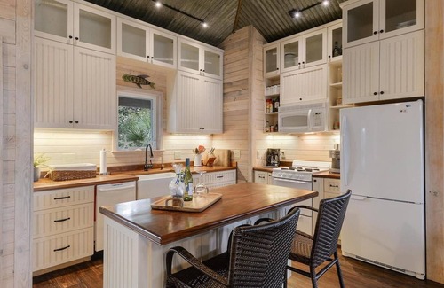 Spanish Wells Apartment | 1 Old House Cay - Private Island Oasis