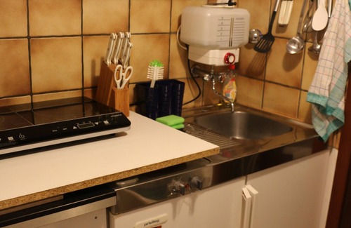 Suedviertel Apartment | 1-room apartment with terrace, garden view in a quiet, central location in Essen