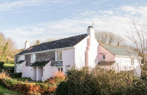 Lansallos House | 1 Rose Cottages