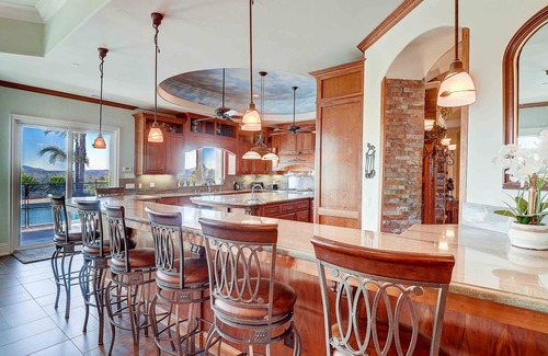 East Canyon House | 1 STORY ARTISTIC MASTERPIECE W/AMAZING VIEWS! GORGEOUS POOL W/SAFETY FENCE OPT.