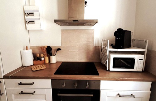 Noisy-le-Sec Apartment | 1-Studio Cosy 10 min from Paris | Train, Metro