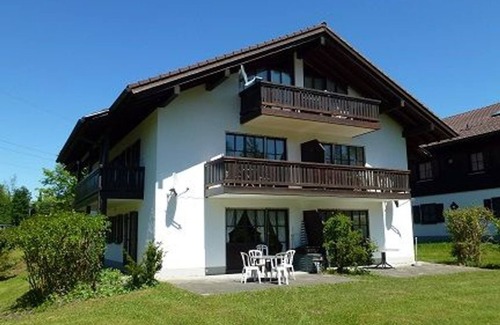 Reichenbach Apartment | 10-2 - bright vacation apartment for 4 persons with garden access - Holiday apartments in the
