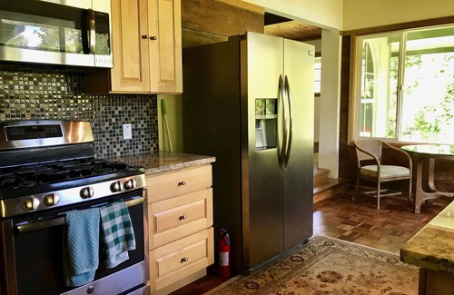 Glenwood House | 10 Acre Private Bamboo Retreat Located Just Minutes From Volcano National Park